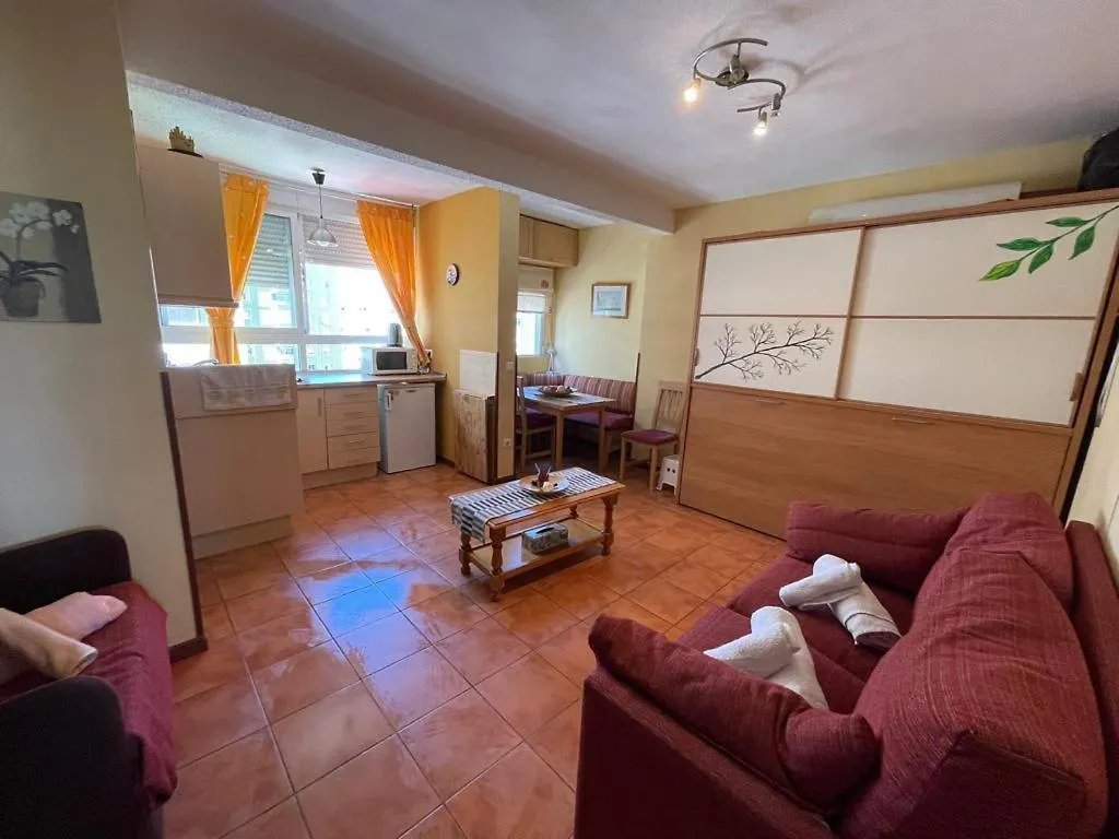 Estudio Ideal En Torremolinos location